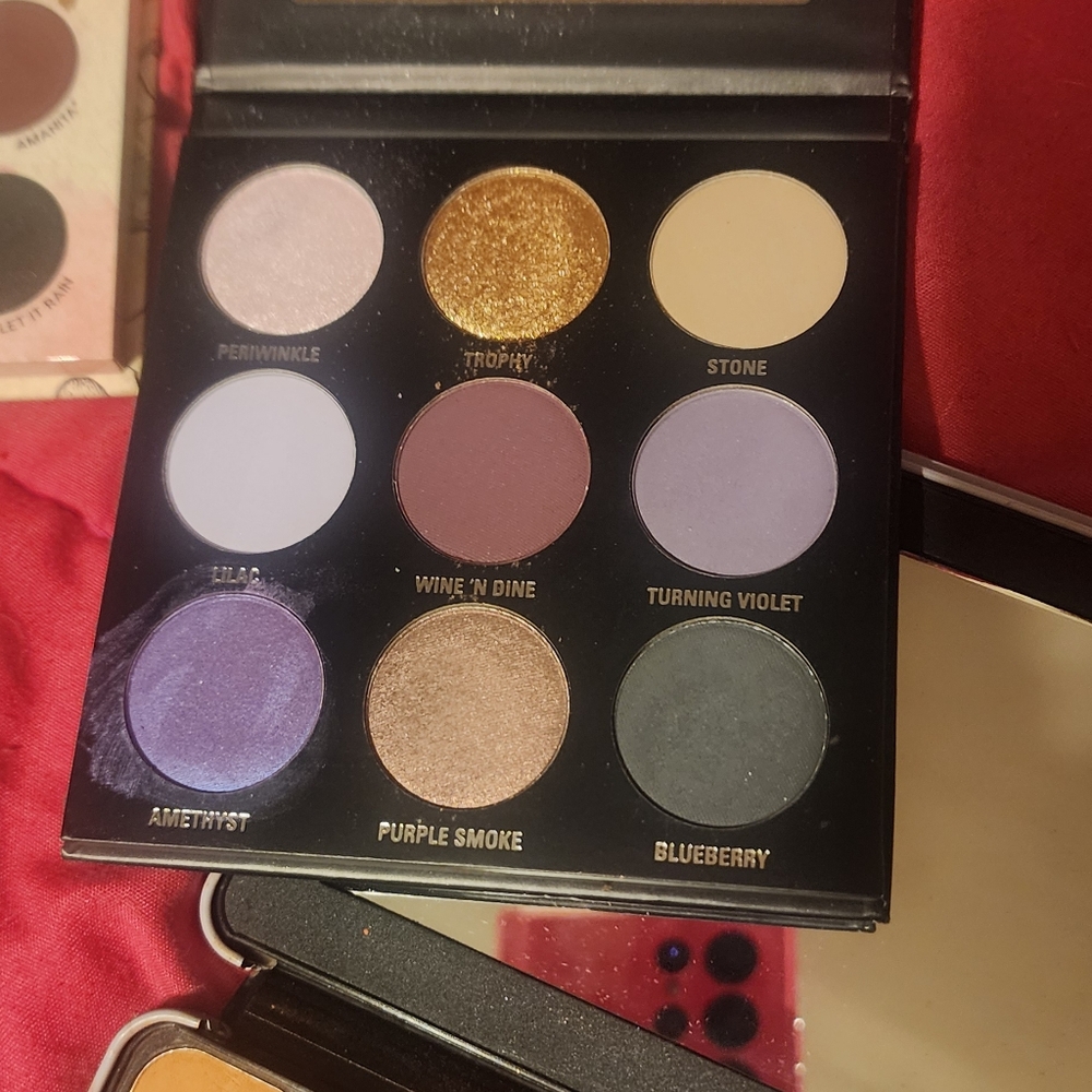 Makeup bundle - Picture 8 of 12